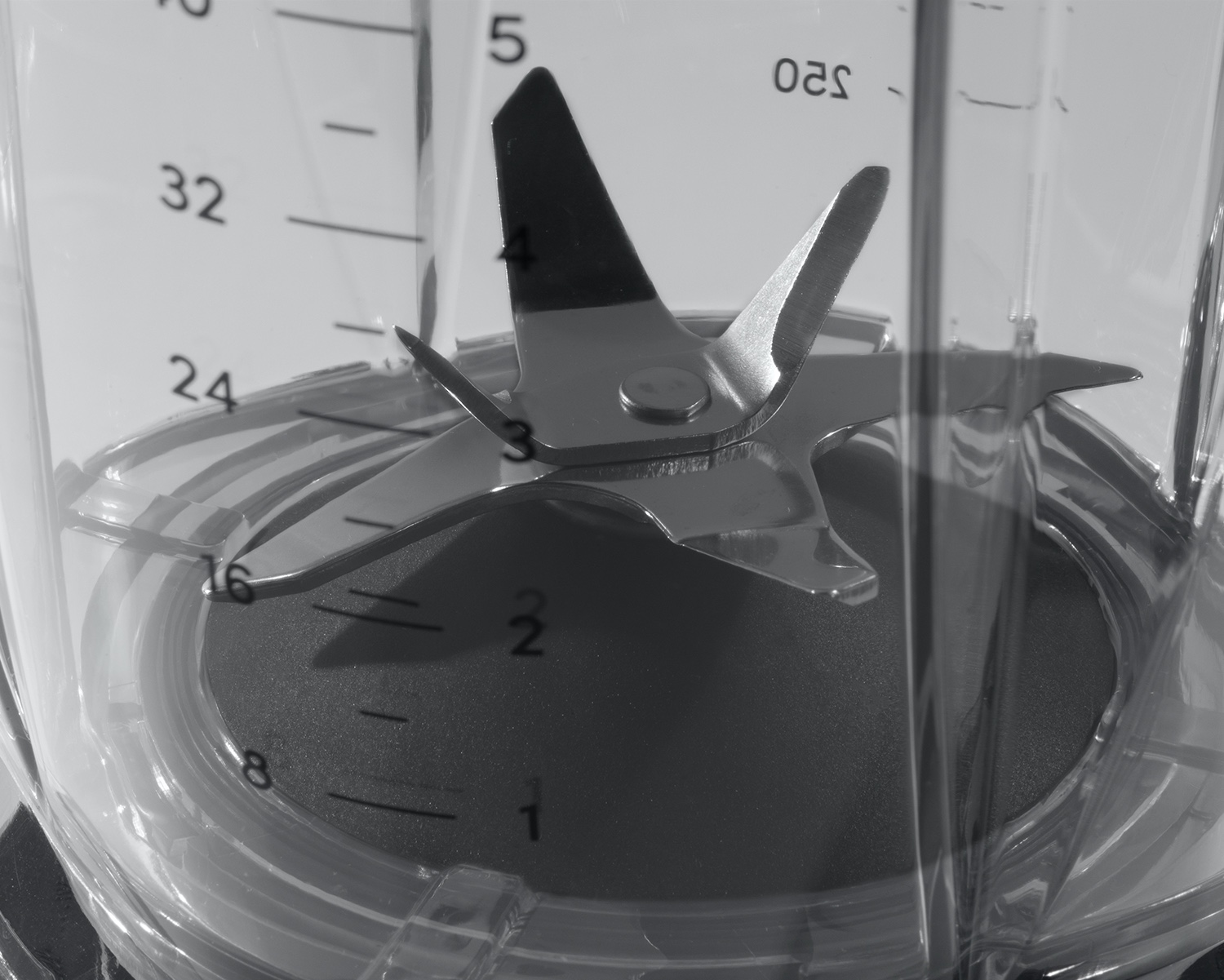 nutribullet 1200 w mešalnik polne velikosti